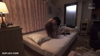 【モザイク破壊】IPX-337 1ヶ月間禁欲し彼女のいない数日間に彼女の親友と気が狂うくらい一心不乱にセックスしまくった 桃乃木かな 合計8回の密着性交