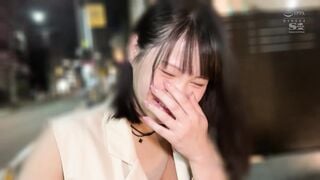 SONE-044 「興奮してきたからココでやっちゃお」 公園でも店内でも車中でも！？勃起したらそのままパコる！東京ストリートFUCK 日向陽葵