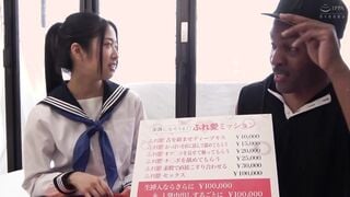 DVMM-042 一般男女モニタリングAV マジックミラーの向こうには再婚したての母親！新しいパパは黒人！女子○校生の娘と新しいお父さんが2人っきりの密室で1発10万円の