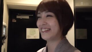 787NAMH-003 3児のママが真正中出し生● 子宮に本物ザーメン13発 かほ(人妻)