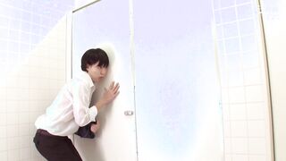 VOSS-141 朝の満員電車で見かけ憧れていた奥さん（結婚指輪で判断）が痴漢に遭遇していたのだが拒むどころかイキ淫れる痴漢OK妻だった！そうだと知った僕は痴漢行為に初挑