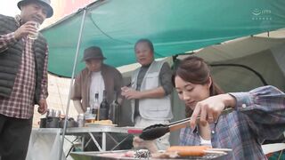 JUQ-450C 里民大會帳篷NTR 帳篷中被flatc的妻子衝擊被寢取影像 竹内有紀