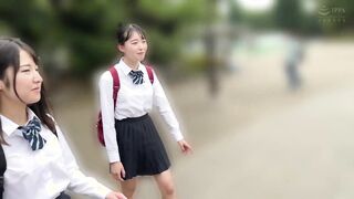 SKMJ-465 田舎からやって来た修学旅行生に東京観光ごっくんデート 精子を口に入れたままドキドキ散歩 周りに気づかれないようにごっくん 人生初の羞恥プレイでまさかのお