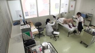 SVDVD-600 精液採集診所 當我在採集精液時遇到困難時，一位護士微笑著問道：“我可以幫助你嗎？”吸口交、屁股臉坐印、唾液
