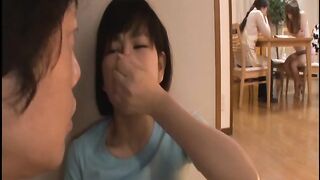RTP-071 再婚相手の連れ子は美人女子校生姉妹！！初めて皆で川の字で寝る事に…。明け方、年頃で可愛い妹のパジャマがはだけ、発育途中の身体を見て欲情してしまった僕...