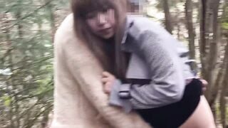 FC2-PPV-1346357 【数量限定】「顔バレ薄モザ・場所ガウス無し」配信です。親友の妹を先輩と森に連れ出し強制中出し。