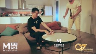 维纳斯VNS-004 玩野球玩到老公兄弟的鸡巴-钟宛冰 钟宛冰 莉娜