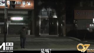 维纳斯VNS-008 新建文件夹 衰哥整形变帅哥 对渣女展开疯狂报覆