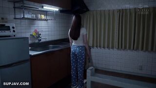 【モザイク破壊】ADN-656 無口でミステリアスな彼女のお姉さんはいつも無防備なノーブラ姿で乳首が透けていて…。 結月りあ