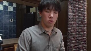 ZMEN-050 キャビンアテンダントのはじめて見る無防備なパンスト姿に大興奮！憧れの美脚ラインがエロすぎて着陸許可なく熱いのいっぱいブッカケちゃった！！3