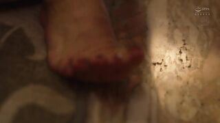 ROE-361C 最愛の母と飲み交わした一夜。酒と潮吹きに溺れて大人になった僕。 一色桃子