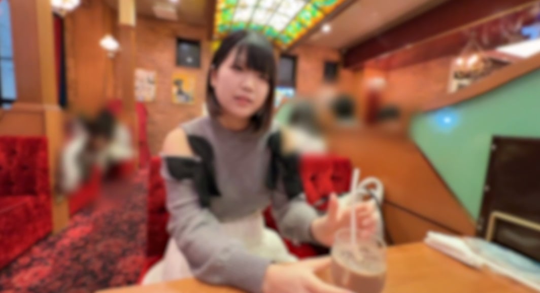 FC2-PPV-4707591 *Divine乳房攻擊[No Face揭示]一名三年級的學生，對學術和體育運動充滿熱情的學術和運動態度。令人心碎的過夜。覆蓋油的F杯乳房劇烈搖動，而陰道深處