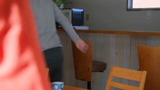 JUR-365 人妻秘書、汗と接吻に満ちた社長室中出し性交 ‘友田真希’遂に活動再開―。『秘書』×『MONROE』夢のコラボ実現…。