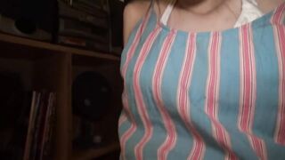 HONB-143 【激レア個撮】制服好きな親父ナンパ師がハメ撮りした今時ギャルちゃんを後日大人5人で犯しました。