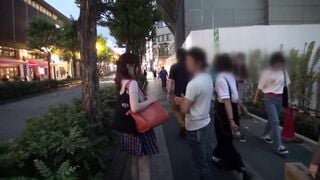 SABA-328 素人女子大生の皆さん！うすーいラップ1枚被せてモテない男子に素股ピストン体験させてもらえませんか？