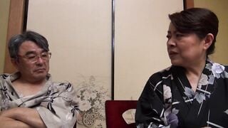 VSED-265 セックスレスな還暦夫婦 温泉旅行で再びイキ果てる