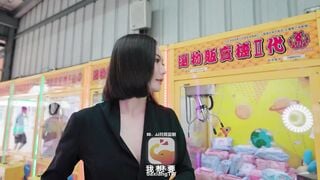 大像传媒DX-017 阿伟奇遇记之再次被强奸-米欧