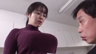 DVAJ-698 酔ったノリでキスしたせいで経理のメガネ女子に惚れられてしまい…翌朝から意外すぎる巨乳で連日誘惑された僕は何度も乳揉み接吻中出ししてしまった 羽月乃蒼