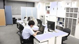 PARATHD-4229 会社の女上司がデリヘルで働いていたので弱みにつけこみ本●（17）～不動産会社勤務・黒髪ロングスレンダー美女34歳