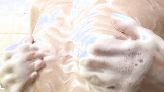 YMLW-047 五十路おばさんのおま○こグチョ濡れ絶頂！お風呂でオナニー4時間20人