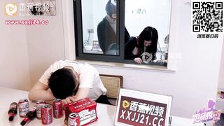 麻豆传媒xjx0094 蝙蝠侠灌醉叔叔 厨房后入风骚婶婶 球球