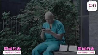爱神传媒EMYH-003 性感女护士被我当性玩物 骚穴流着淫水就爱被巨物填满 宋南伊