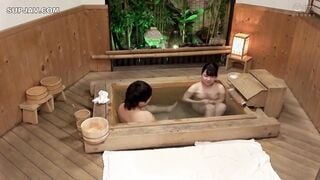 【モザイク破壊】DVMM-243 一般男女モニタリングAV 巨乳の先輩女子マネージャーさん 合宿中の混浴で後輩部員の童貞チ○ポをノーハンドフェラで早漏改善してくれませんか
