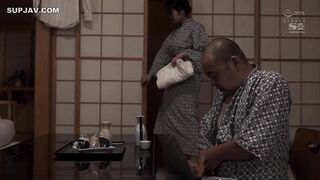【モザイク破壊】SSNI-867 深夜23時、終電逃し出張先のポツンと一軒宿で嫌いな上司と相部屋に…。 絶倫中年オヤジにひたすらイカされ続け気がつけば朝になっていた… 夢
