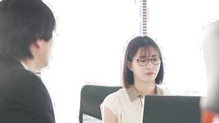 HMN-687C 僕だけが知ってる夜の裏顔。会社では完璧すぎる女上司の愚痴を聞いたら家に入り浸られ立場逆転！ 赤ちゃんポーズでチ○ポ懇願され甘やかし中出し生活が始まった