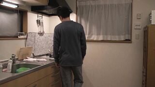 NEWM-111 真・異常性交 五十路母と子 其の四拾弐 欲求不満に負けて息子棒で喘ぐ美乳スレンダー母 汐河佳奈