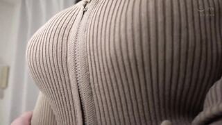 ONIN-106 天然巨乳を揉む たゆんたゆんの豊満おっぱいをいろんな体勢にして着衣や生で揉みたくったり、吸い付いたり