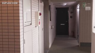 【モザイク破壊】MIAA-406 僕はマンションの両脇に住む倦怠期中の隣人妻の誘惑に耐え切れずひたすら浮気中出しをしてしまった… 藤森里穂 舞原聖