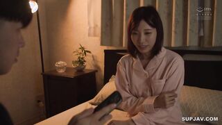【モザイク破壊】ADN-685 家に帰ると母と友人が汗だくで…。 ー息子の友人に抱かれた母ー 鷲見すみれ