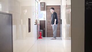 ROYD-252C 隣人からのレ×プで目覚めた性欲が抑えきれず欲情した子宮に1発 2発 3発… 何度も射精させながら汗だく性交に溺れる巨乳妻 小野坂ゆいか