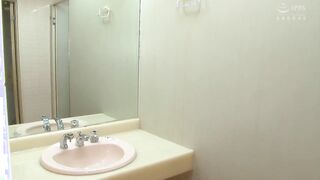 MGMQ-097 生徒の小悪魔な誘惑に負けた担任教師の僕は教え子のペニバンで何度も何度もメスイキさせられてしまった。市来まひろ