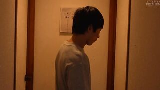 OFES-026 お義姉さんの乳首ポsoがエロすぎるから。 すべすべ美乳とむちむち下半身に理性が崩壊して兄が不在の3日間、何度も乳首いじり交尾してしまったボク。 白峰ミウ