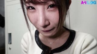 ALOG-021 僕のセフレは仕事中でもえっちな事が拒めない