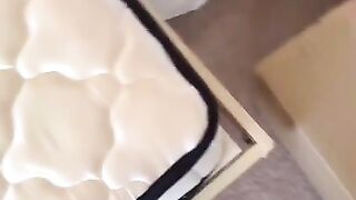 FC2-PPV-4733616 【ガチヤバ！】引っ越し最中におっぱじめたら途中引っ越し業者が来ちゃったけどそのままやり続けて、ついでに業者も混ぜてみたらとんでもない展開に