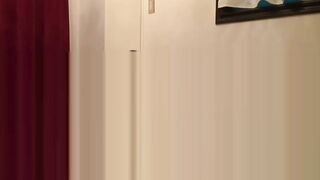【モザイク破壊】DANDY-473 「ナンパしても絶対無理な美人妻2人組をワザと痴漢師に襲わせて→助けて→ランチで距離をつめて→男の自宅まで誘って→ホロ酔いにさせて→ガー
