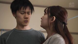 ADN-692 視聴料徴収に来た若妻さんの胸がエロ過ぎたので「支払うからヤラせてよ」と迫ったらまさかのOKだった件。 梓ヒカリ