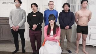 【モザイク破壊】DVMM-256 一般男女モニタリングAV 人妻限定！目隠し濃厚ディープキスで誰が旦那か当ててみて！ハズレたらいきなりデカチン即ハメ！初めての連続ベロチュ