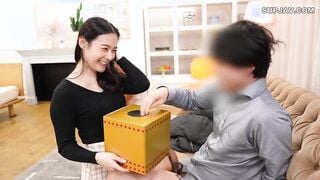 【モザイク破壊】FNS-025 「いまから私とキスしてみませんか？」吉高寧々がいきなり素人さんを逆ナンパ！街中でキス 30 秒で勃起したら合格、さらにお部屋で言葉責め手コ