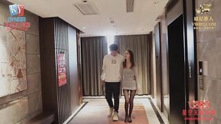 星空传媒XKVP030 一日不见如隔三秋 女优的骚逼还是那么爽 依颂