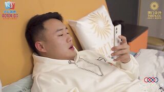 星空传媒XKVP036 被兄弟的骚逼女友勾引挑逗 李恩娜
