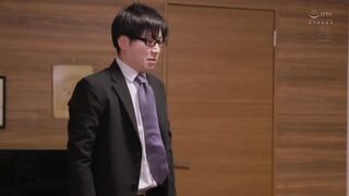 JUR-389C 人妻秘書、汗と接吻に満ちた社長室中出し性交 美熟女界の女王が最高峰の秘書シリーズに登場！！ 北条麻妃