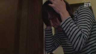 MIAA-229 母の再婚相手に妹が犯●れているのを見てクズ勃起。 七瀬ひな