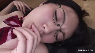【モザイク破壊】HND-798 痴●で感度が上がった文系女子をその後、自宅でじっくり何度も中出しでイキ堕とす 新美かりん