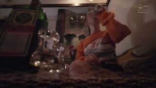 EBWH-243 ギャルと呑むと楽しいしエロがってくれる！ Jcup完璧ボディ痴女が酔った勢いでM男を容赦なくイカせまくる逆ナンはしご酒 清宮仁愛