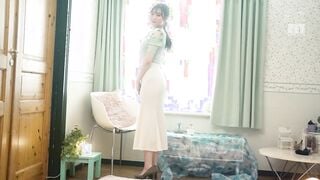 MIFD-651 和顔美人のシルキー白美肌の八頭身CAさん 国際線帰国後オフ日だけこっそり副業AVデビュー 指原美奈