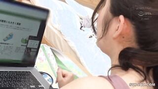 【モザイク破壊】NHDTC-059 オンライン会議中に横乳パイズリで発情させられ…意見を言いながらハメ腰を振りまくる巨乳叔母